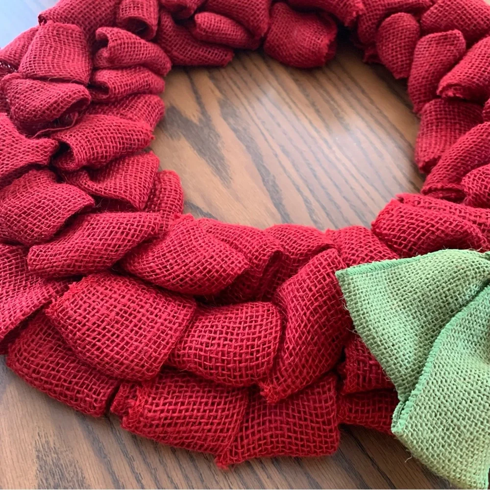 Red & Green Bow Burlap Wreath – Weaved Holiday Decoration – Thick Wire Frame